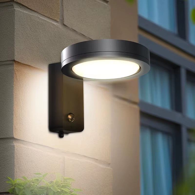 SOLAR ADJUSTABLE WALL LIGHT