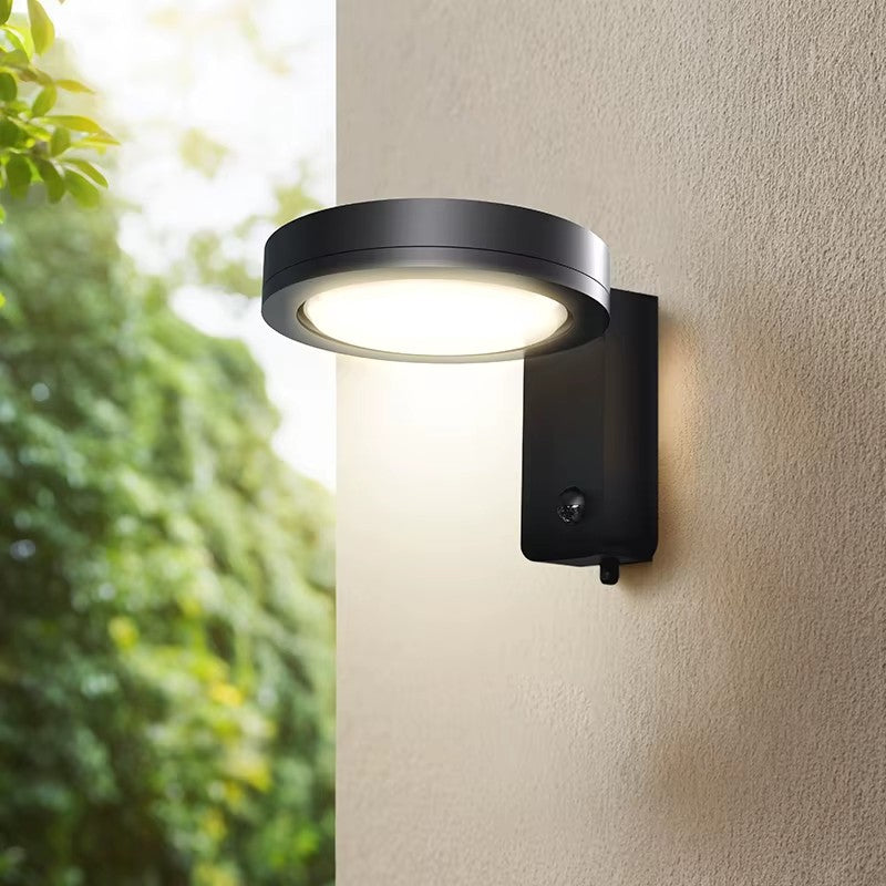 SOLAR ADJUSTABLE WALL LIGHT
