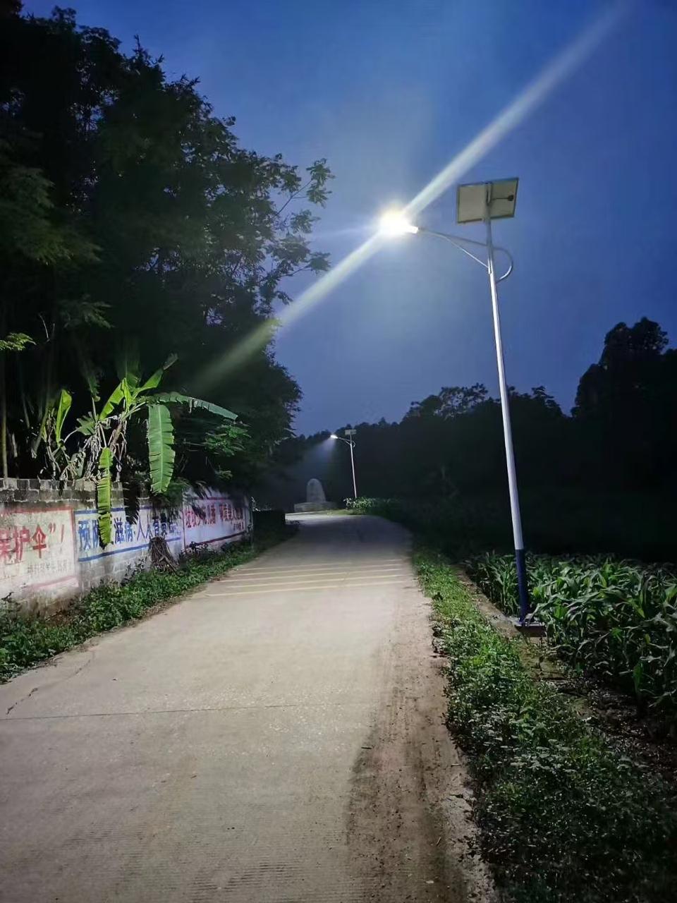 300W SOLAR STREET LIGHT